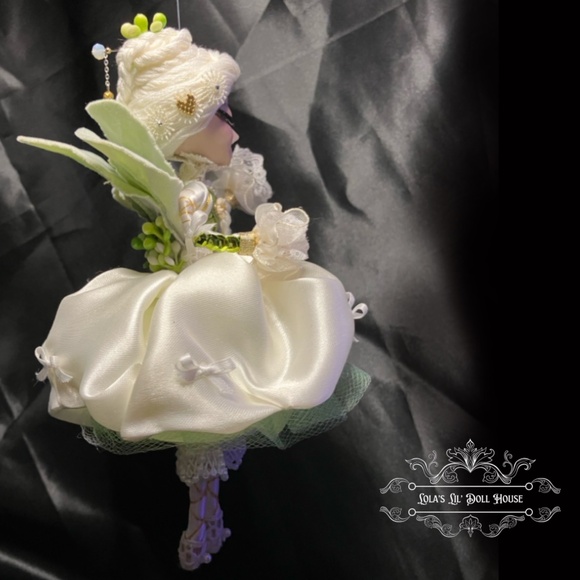 *SOLD* Flower Fairy Doll Puppet OOAK Sculpted Green Forest White Angel Sprite - Picture 13 of 15